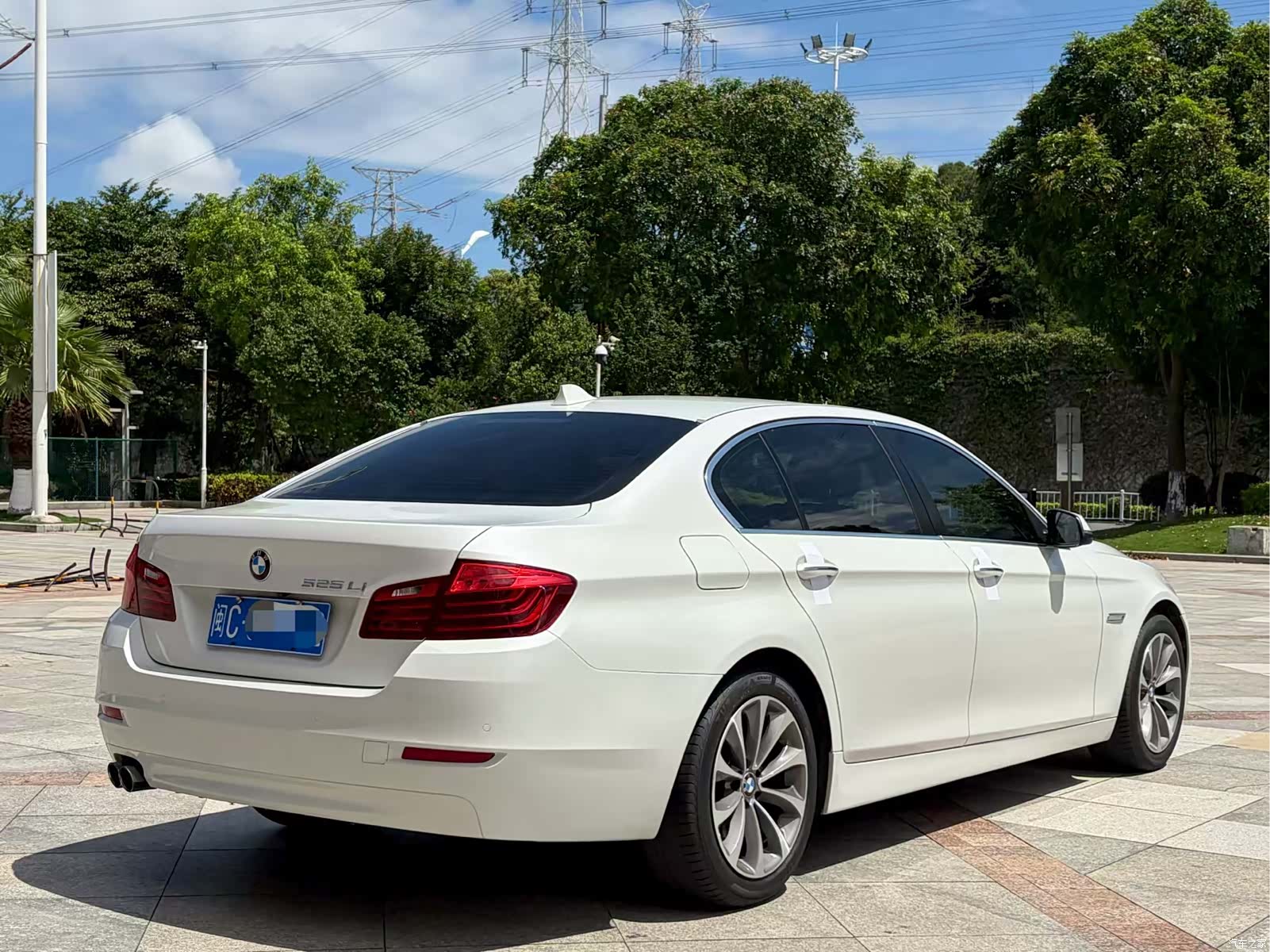 BMW 5 Series, 2017 9