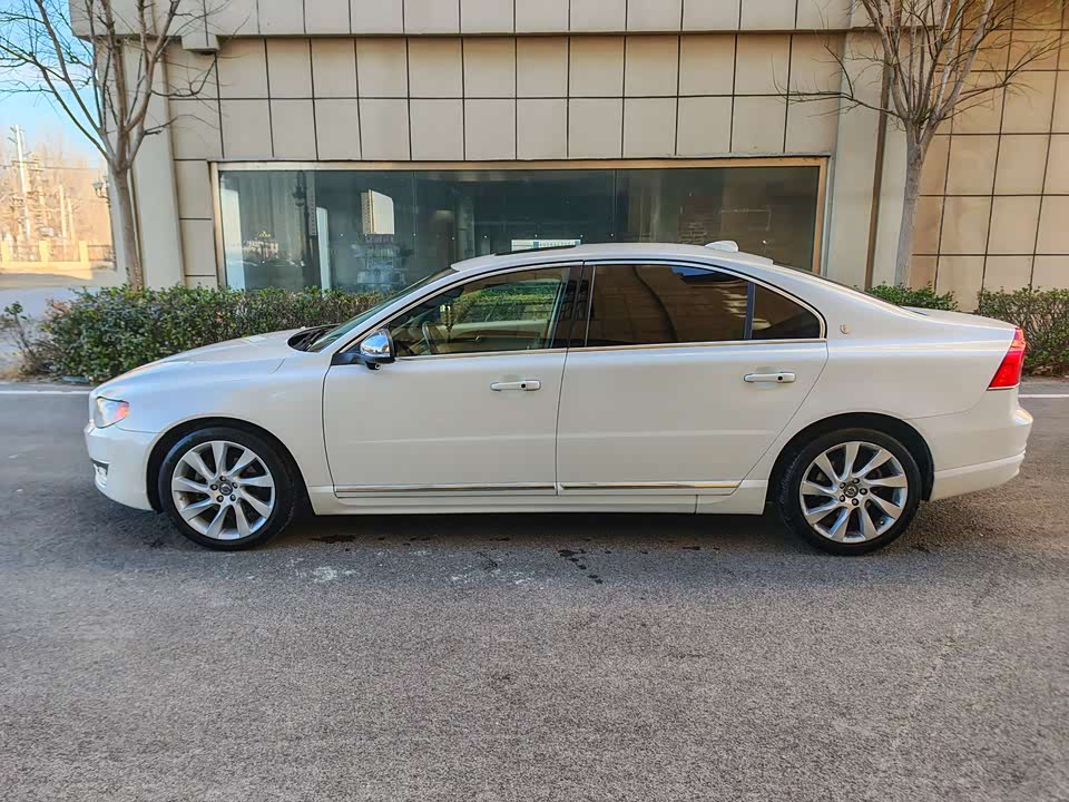 Volvo S80L