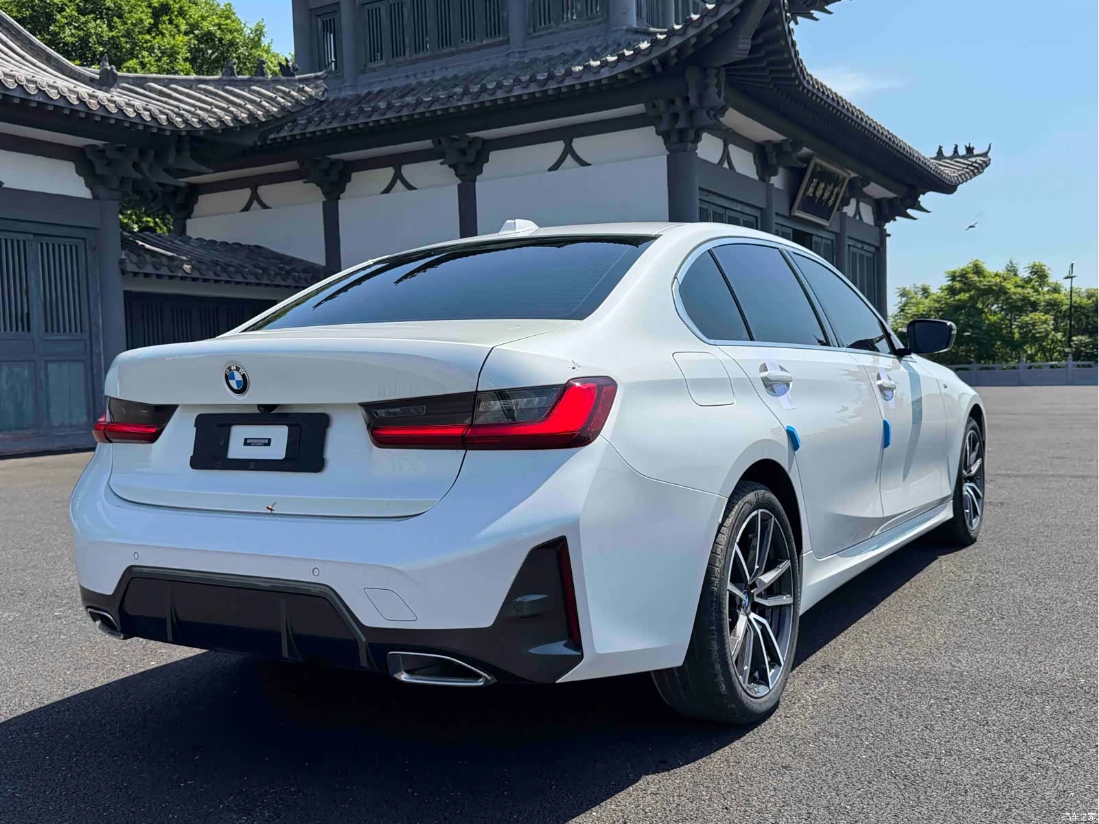 BMW 3 Series, 2023 6