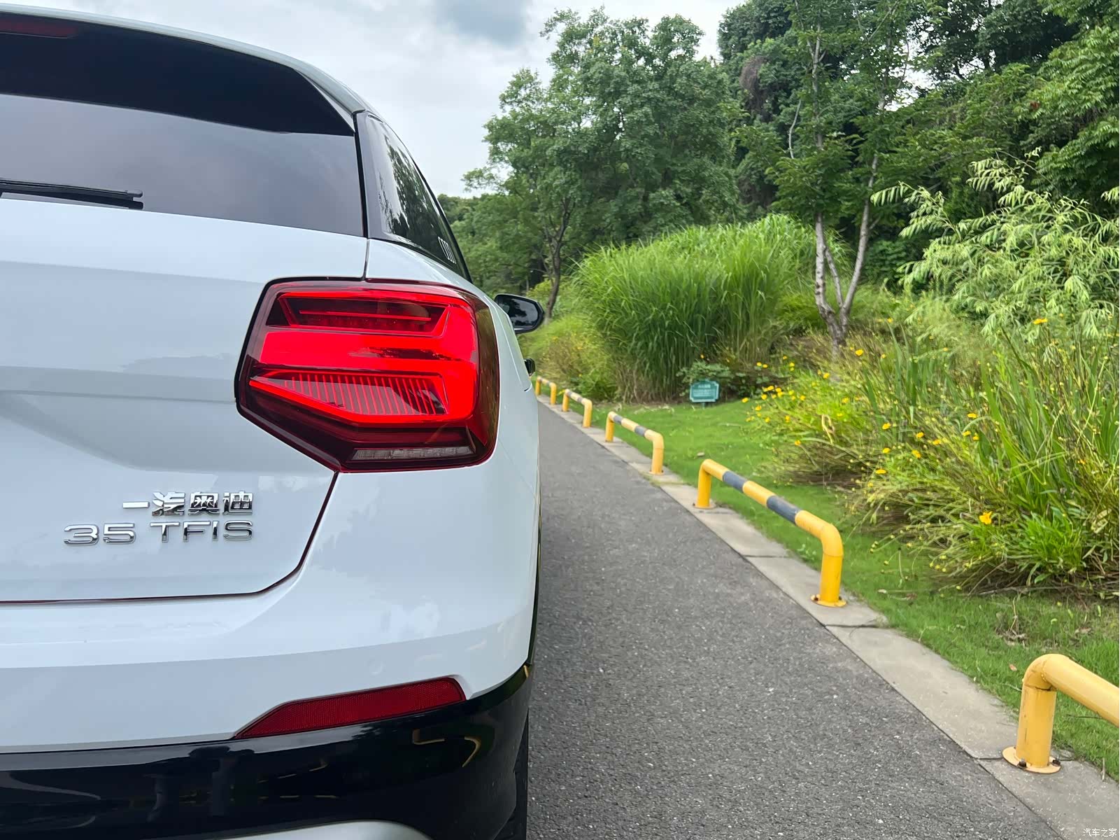 Audi Q2L, 2021 9