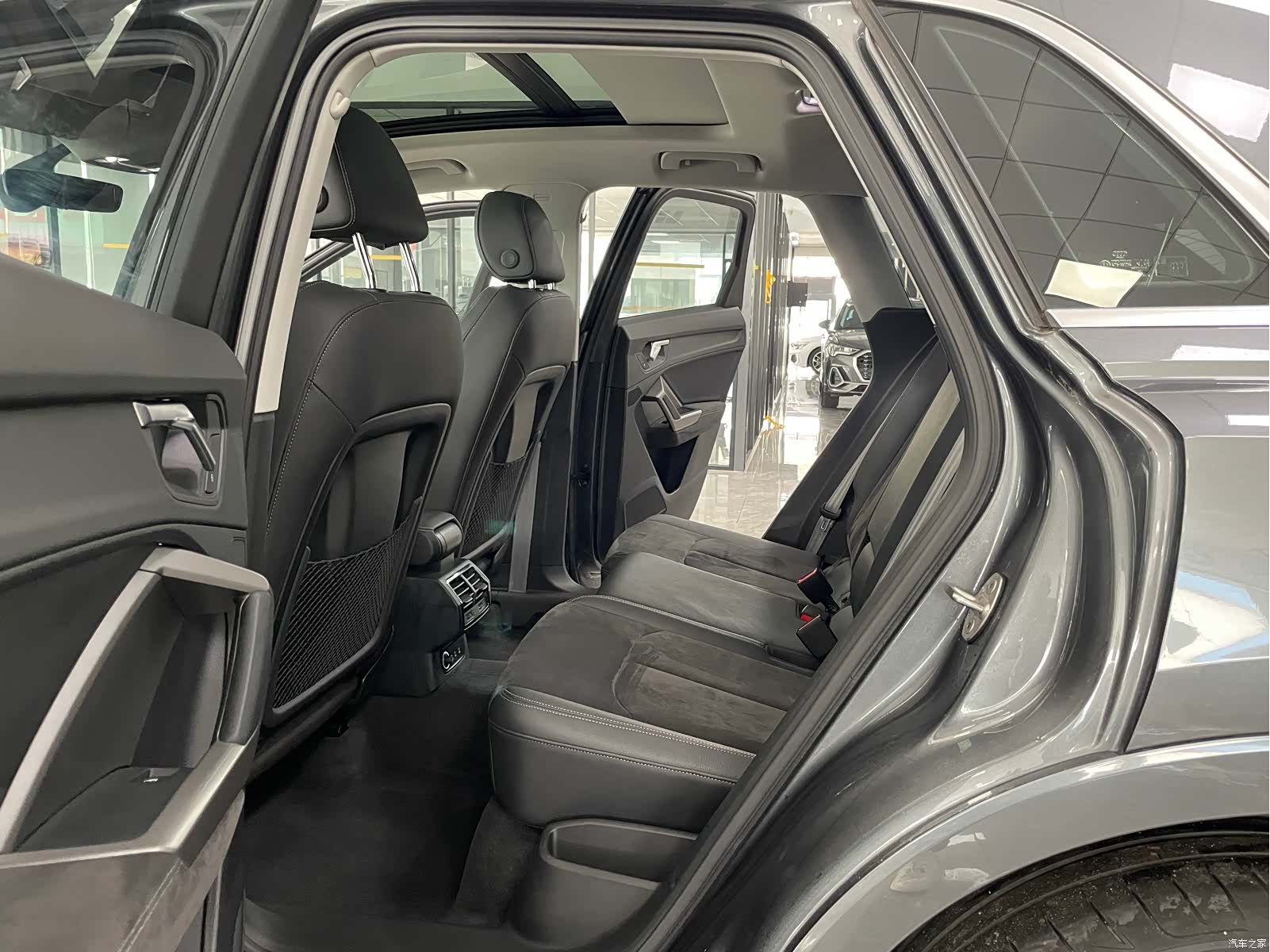 Audi Q3, 2022 6