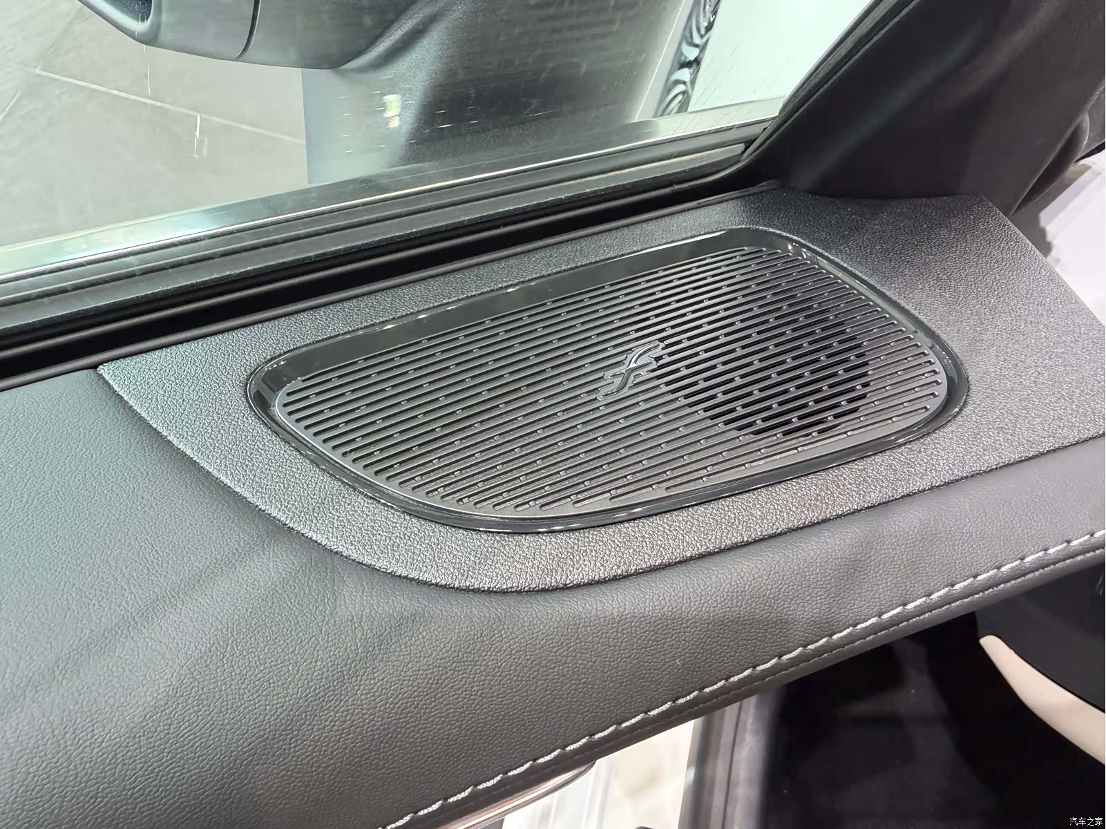 Mercedes-Benz CLE, 2025 16