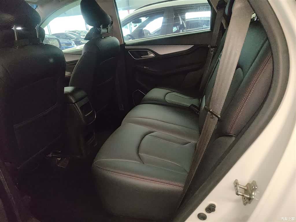 Wuling 560, 2016 17