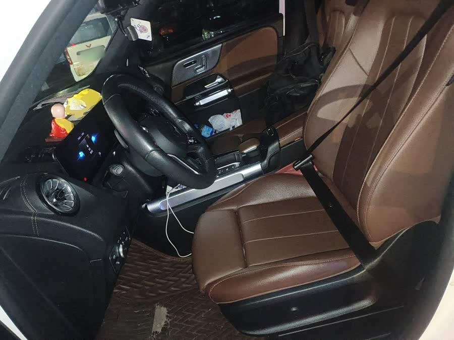Mercedes-Benz GLB 2021, фото 11