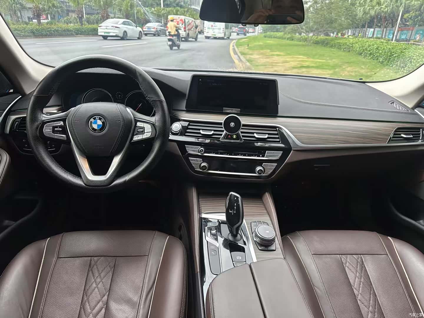 BMW 5 Series, 2018 9