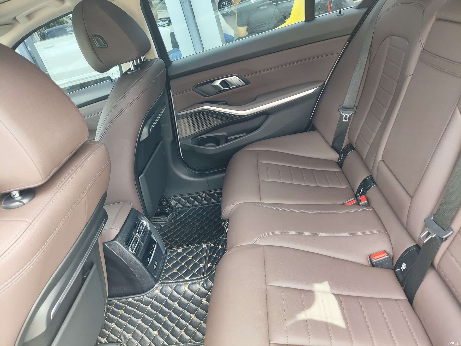 BMW 3 Series, 2020 все фото