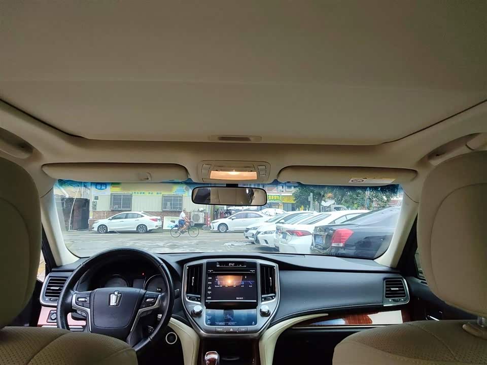 Toyota crown