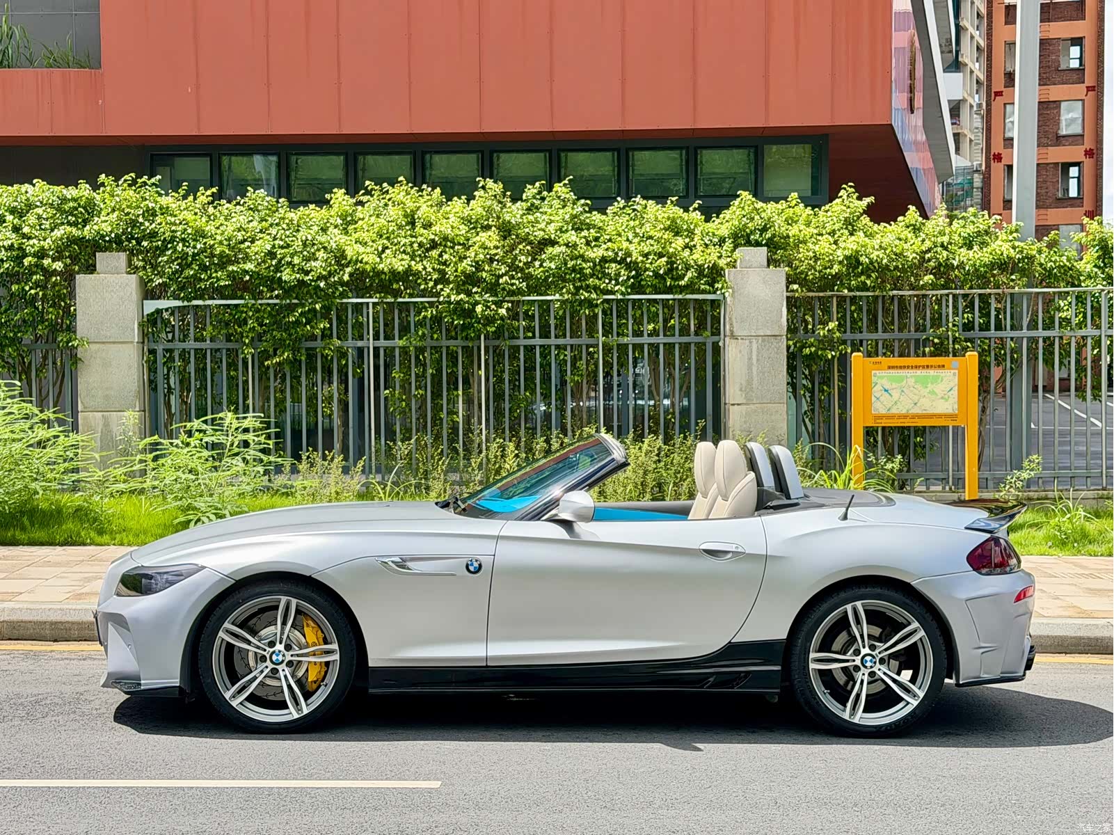 BMW Z4, 2013 4