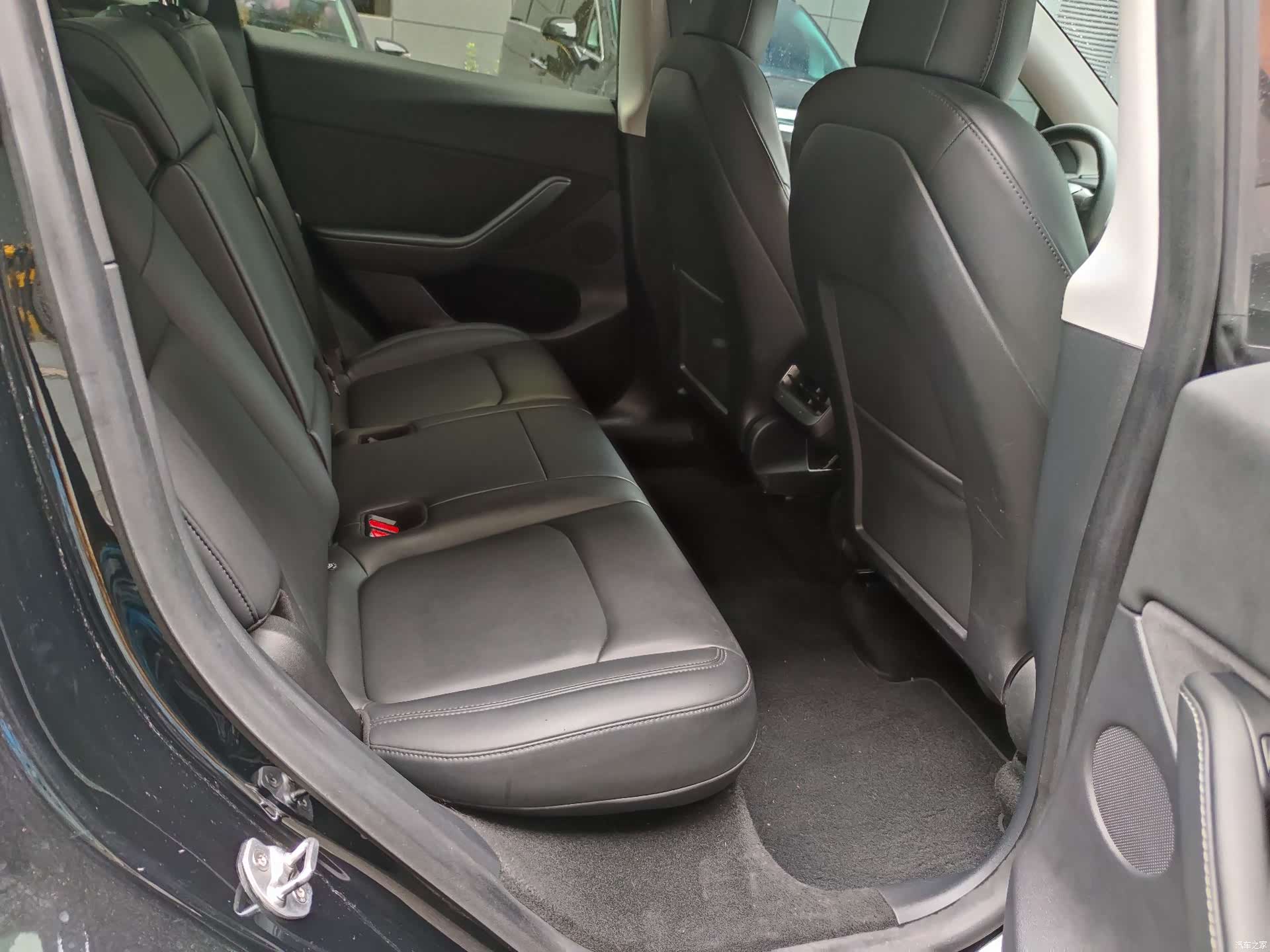 Tesla Model Y, 2021 9