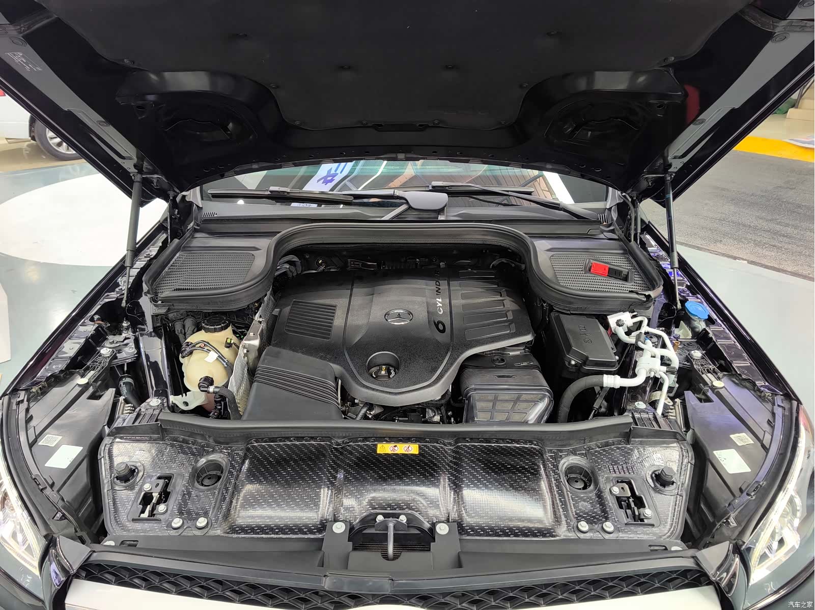 Mercedes-Benz GLS, 2021 38