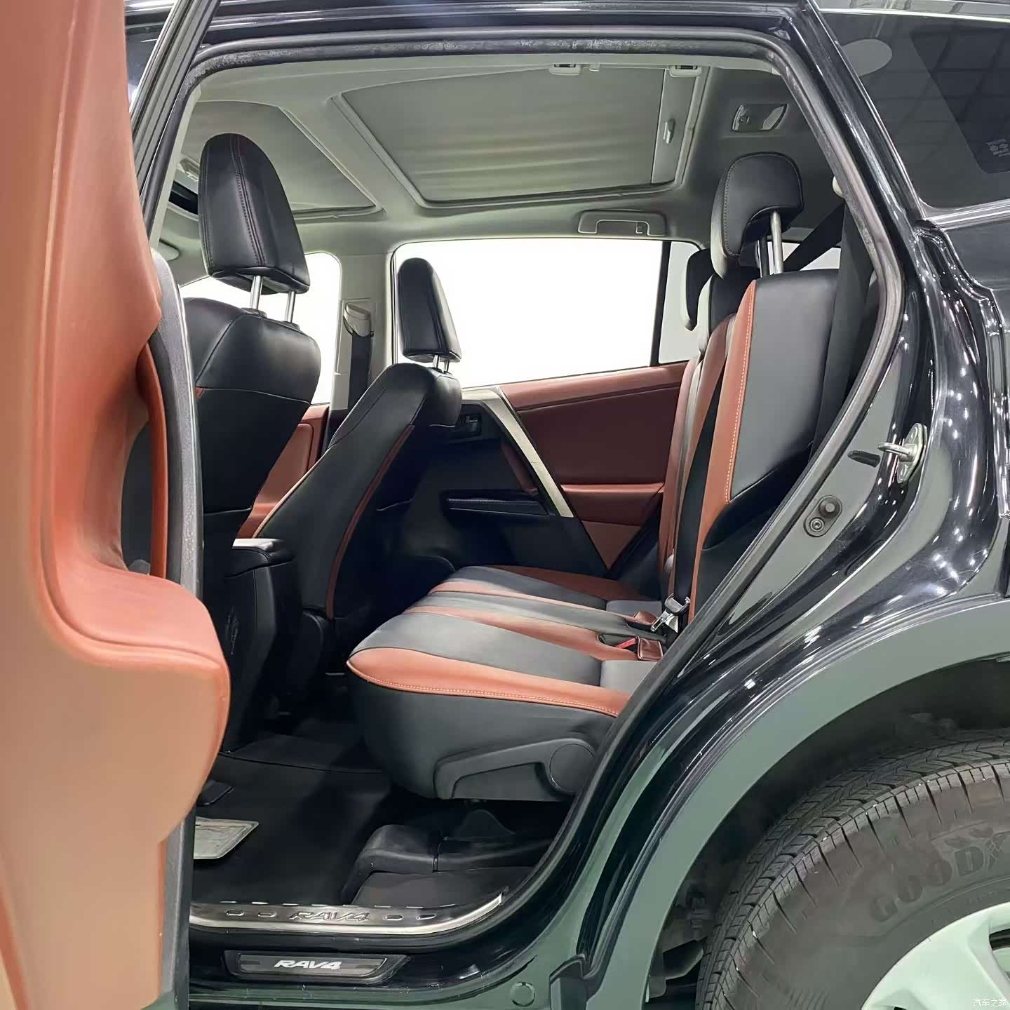 Toyota RAV4, 2014 все фото
