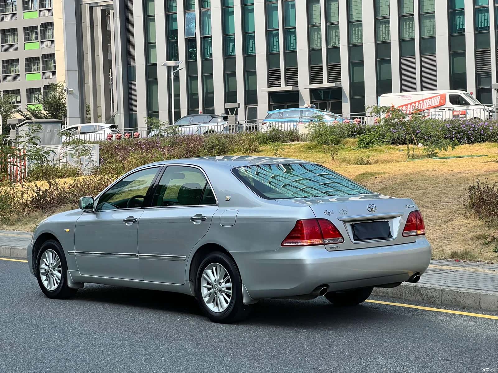 Toyota Crown, 2008 4