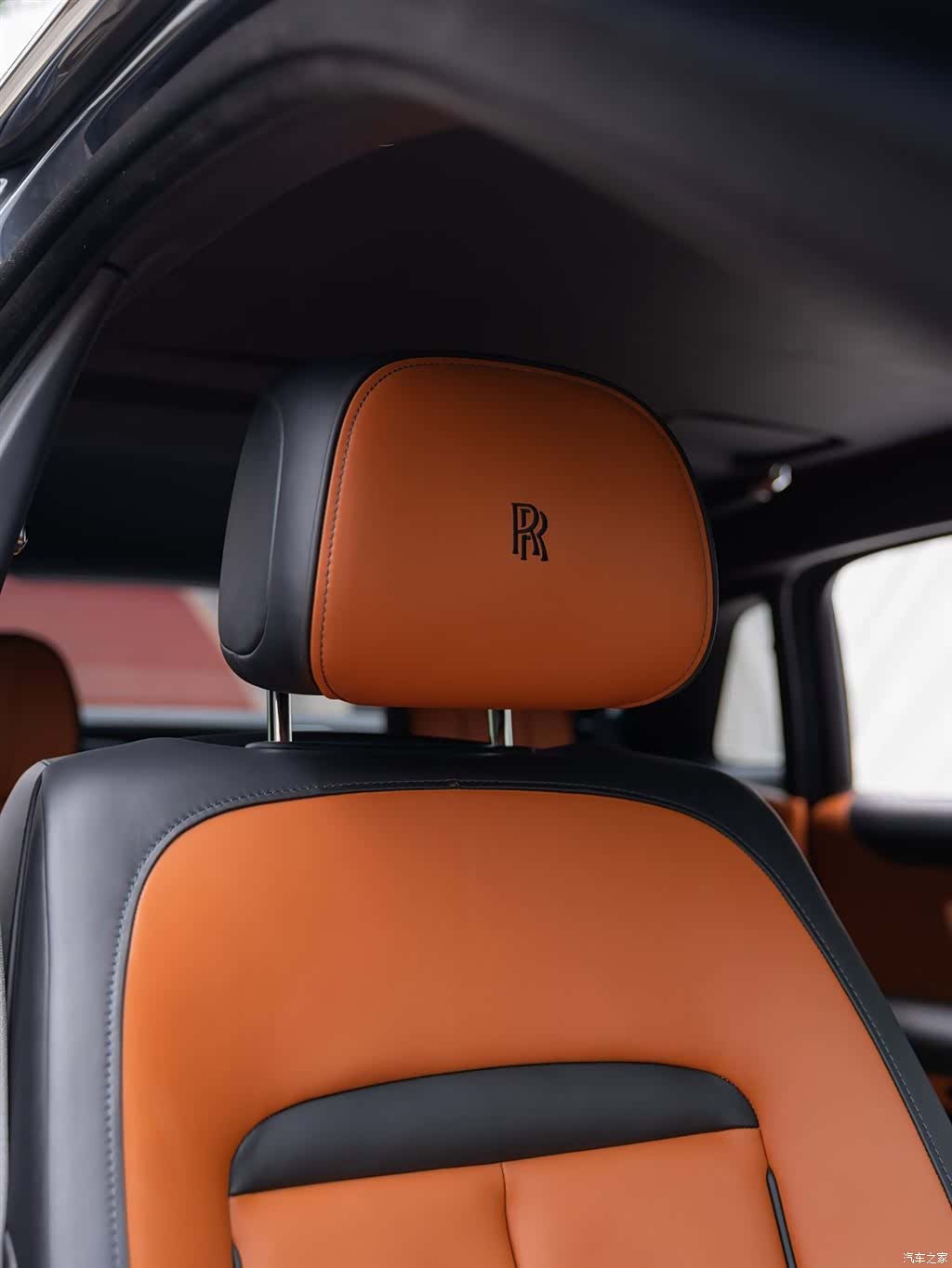 Rolls-Royce Ghost, 2022 22