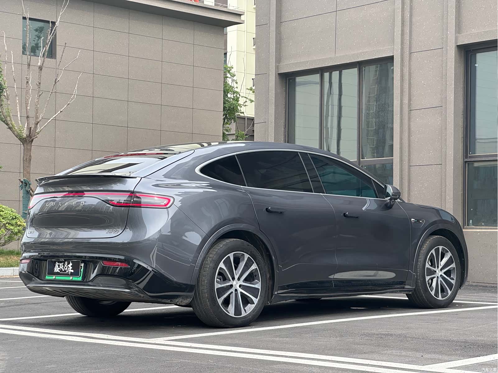 Luxeed R7, 2025 9