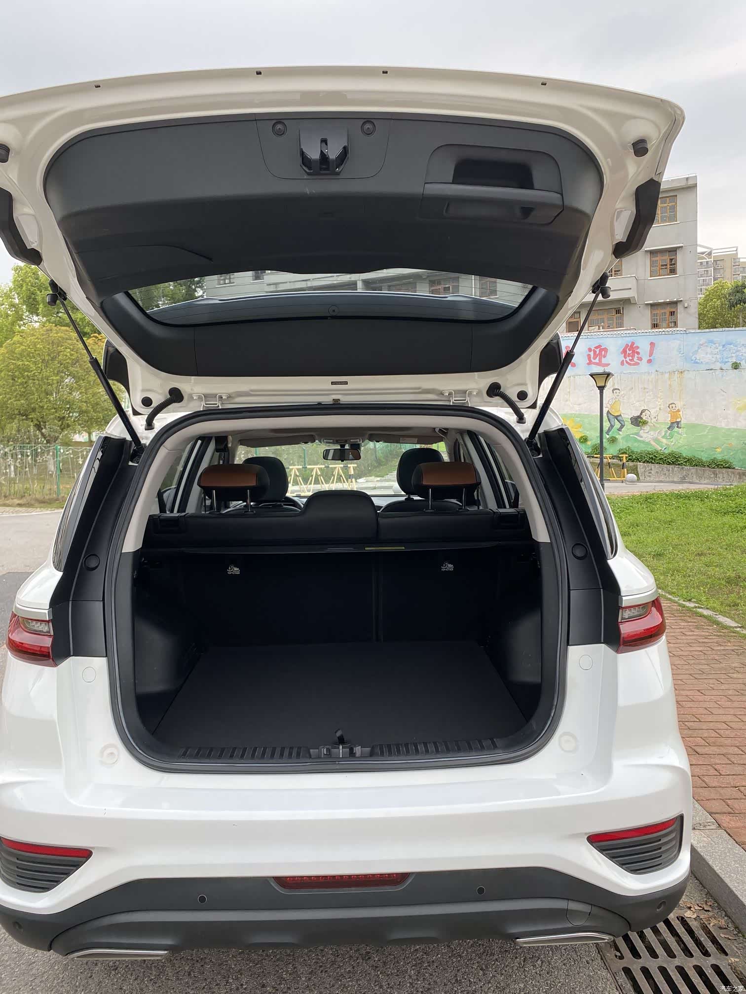 Geely X6, 2021 15
