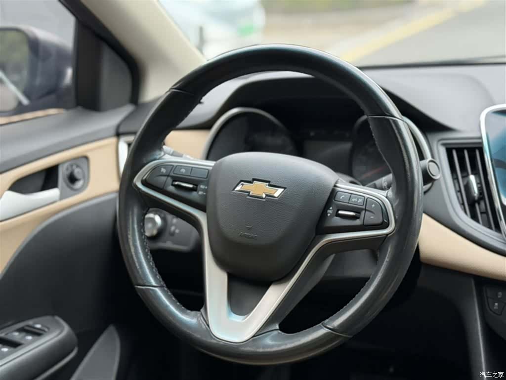 Chevrolet 320, 2021 3