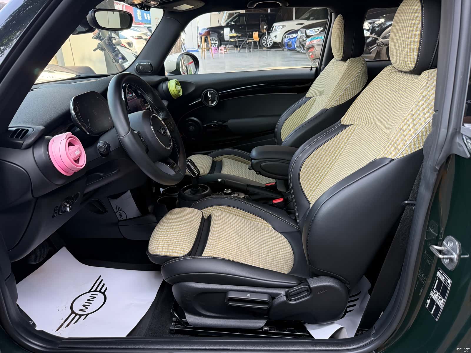 Mini Cooper, 2022 11