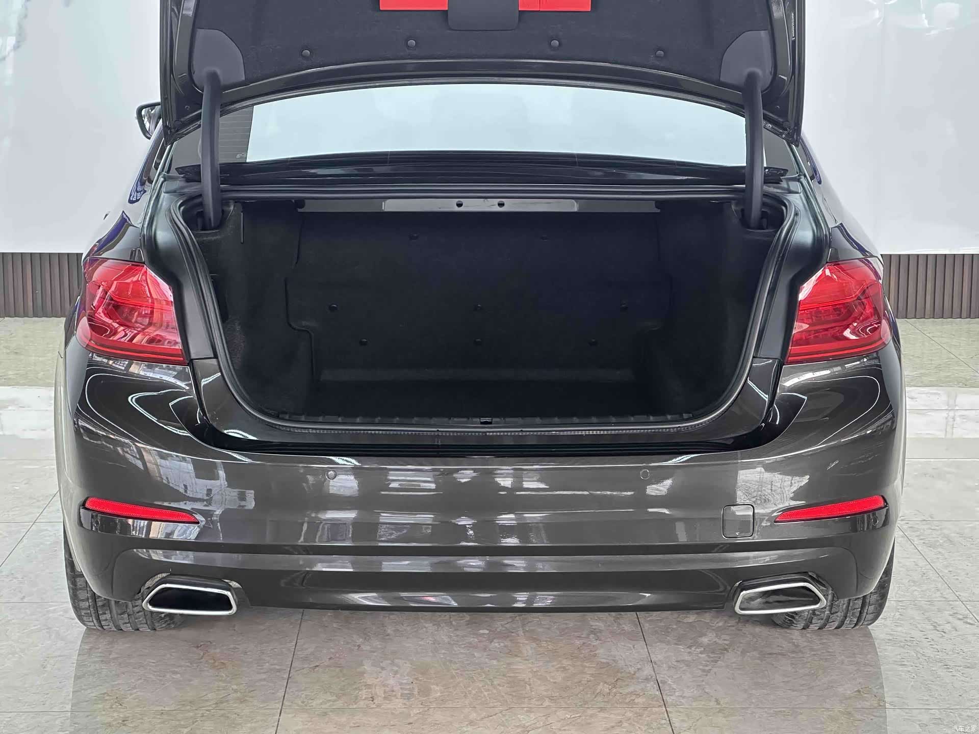 BMW 5 Series, 2018 7