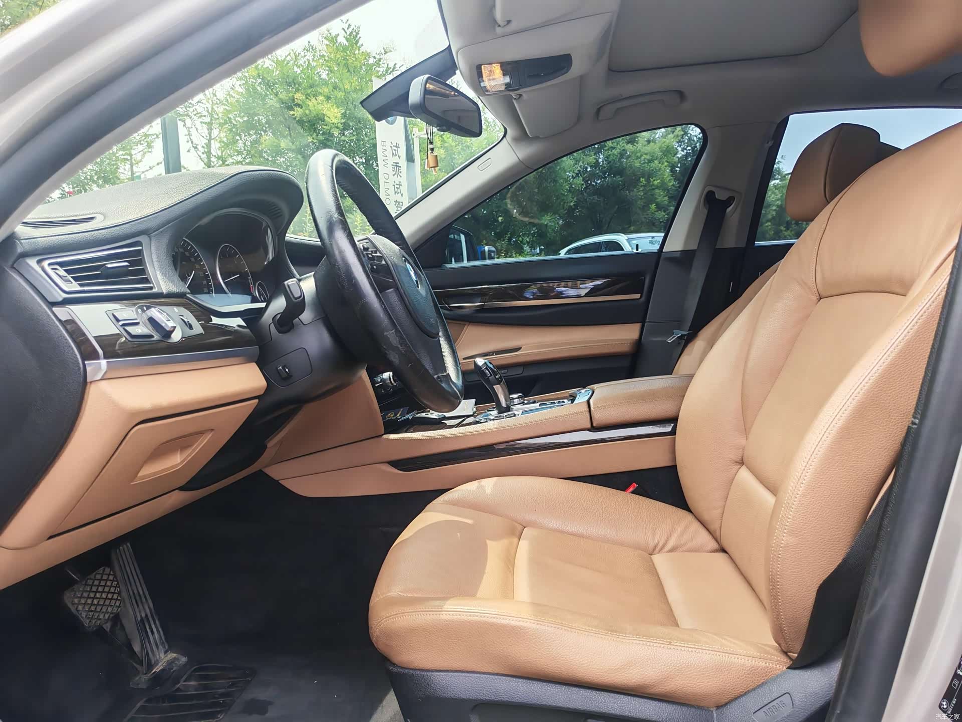 BMW 7 Series, 2011 13
