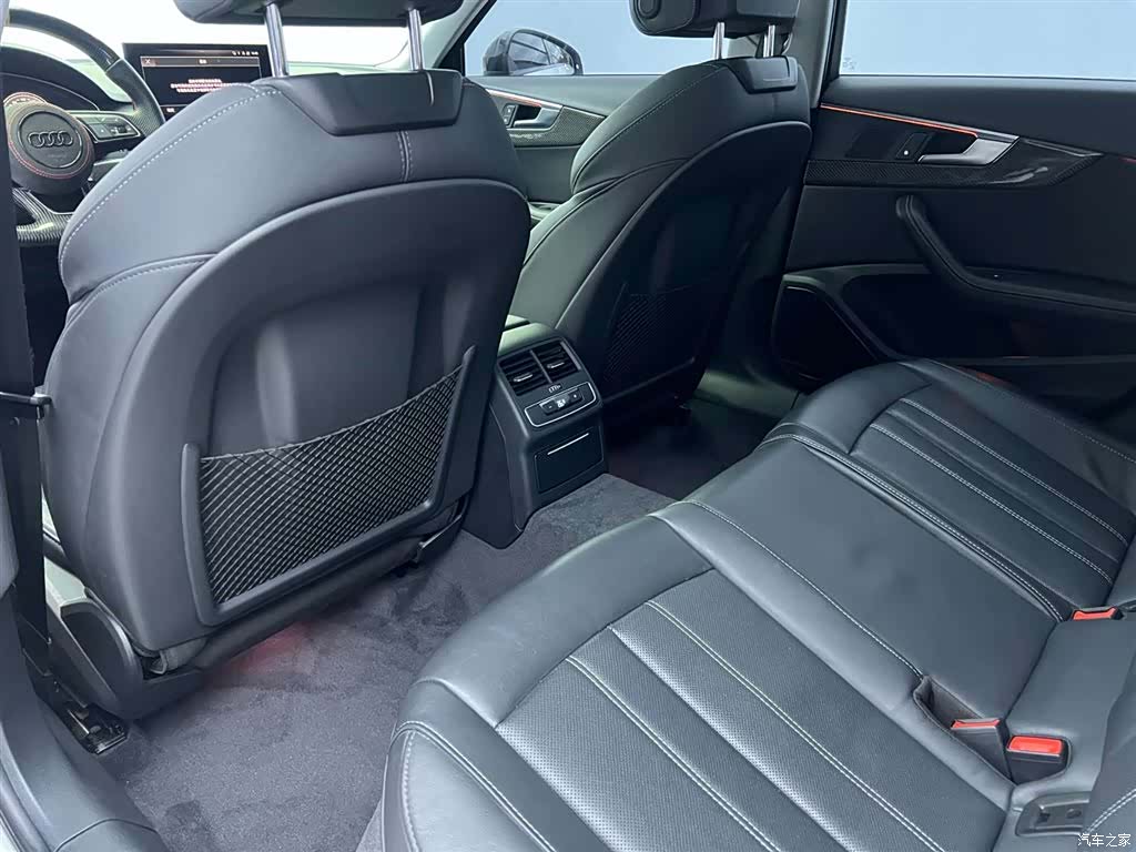 Audi A4L, 2022 25