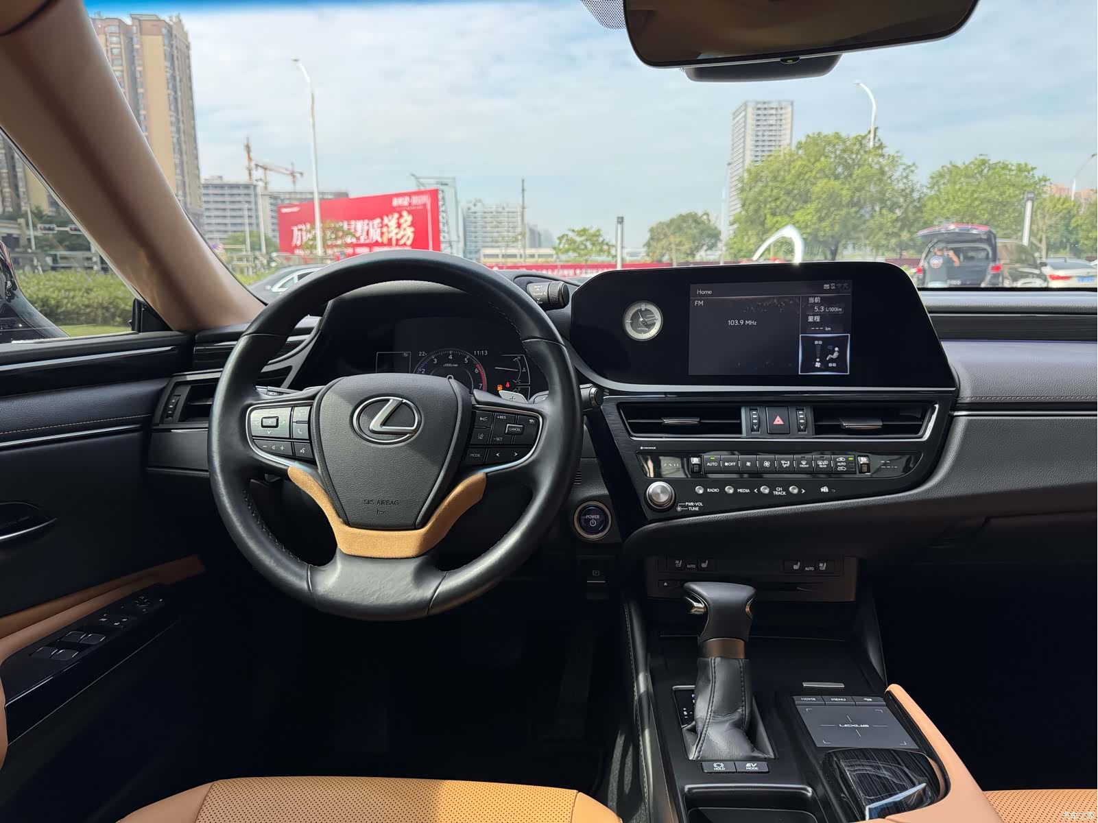 Lexus ES, 2022 11