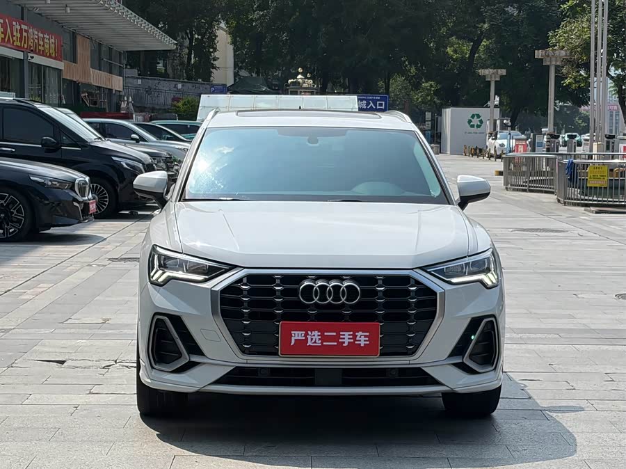 Audi Q3 2022, фото 2