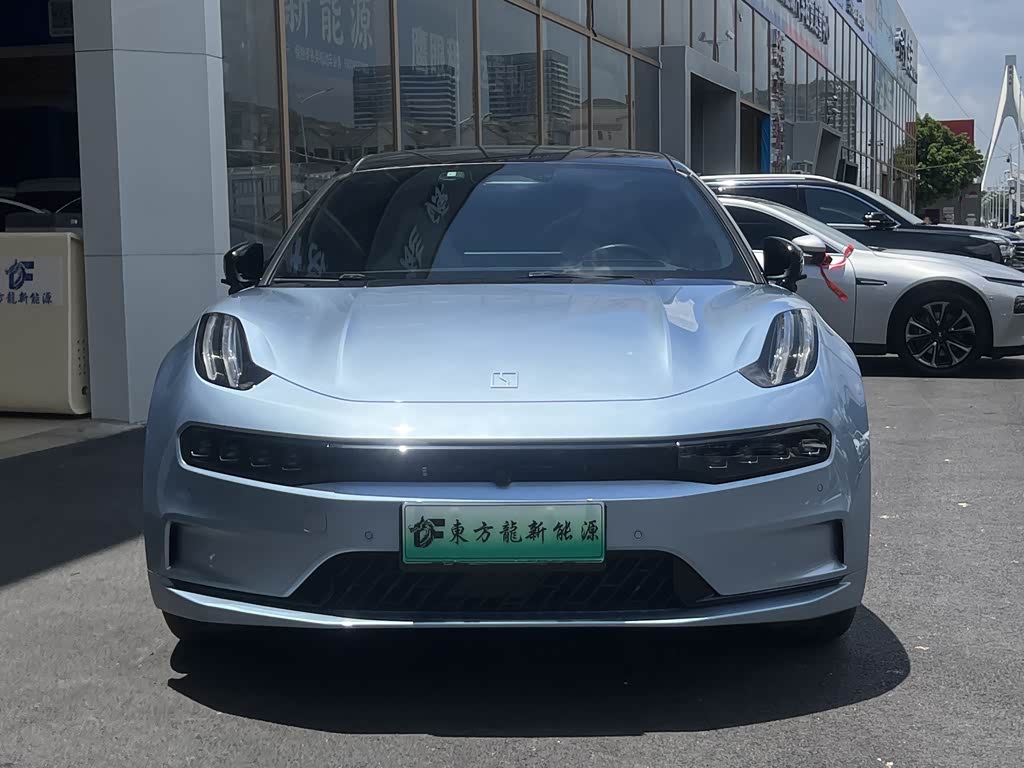 Zeekr 001