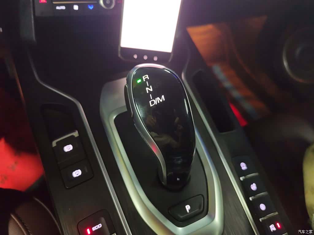 WEY VV5, 2019 10