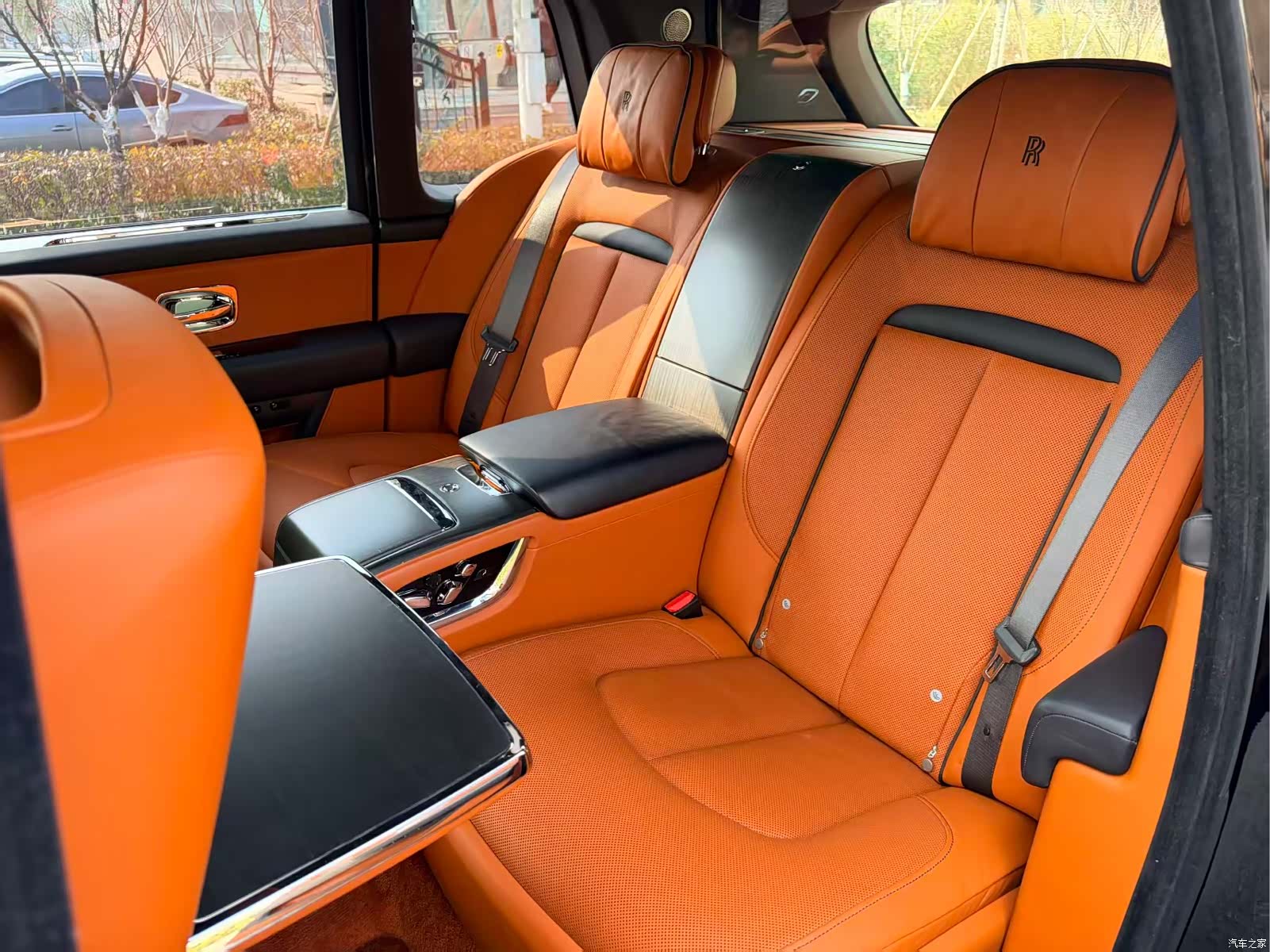 Rolls-Royce Cullinan, 2023 все фото