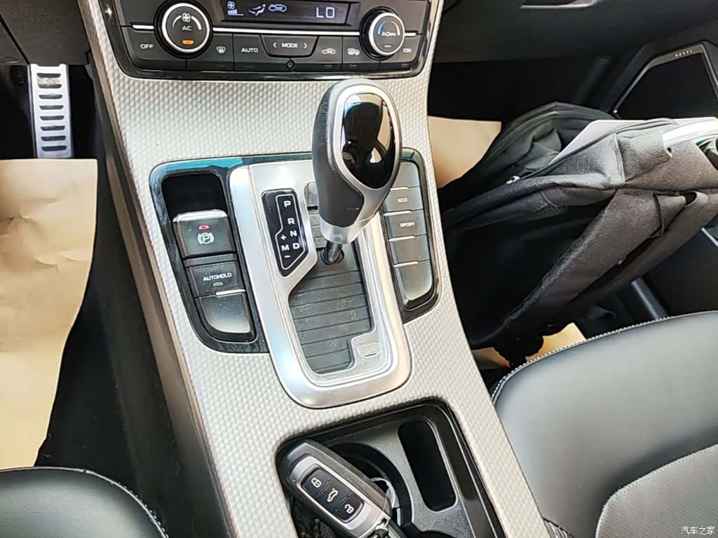 Geely Emgrand, 2017 14