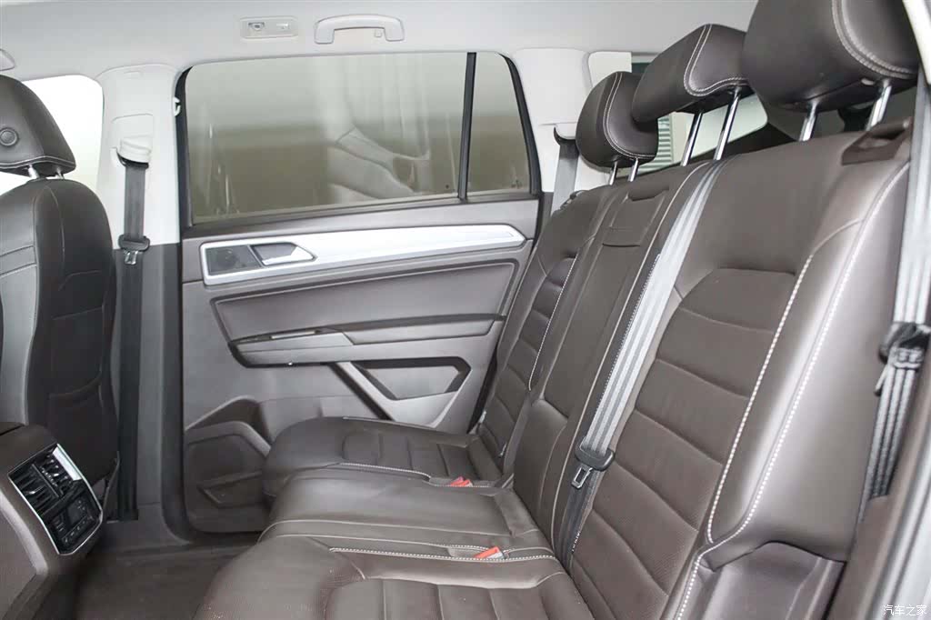 Volkswagen Teramont, 2017 10