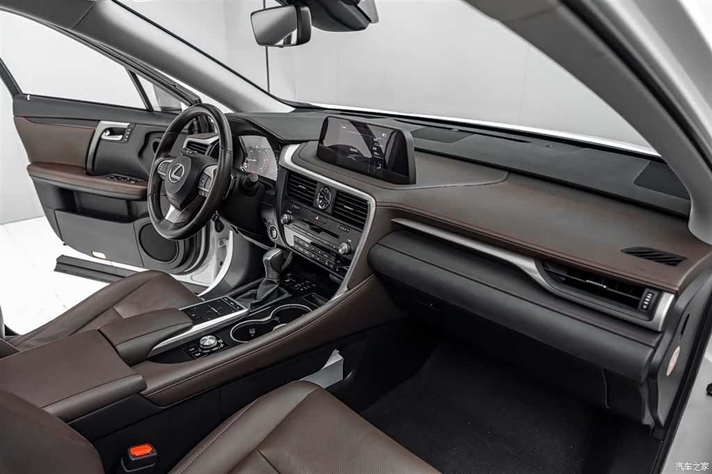Lexus RX, 2021 21