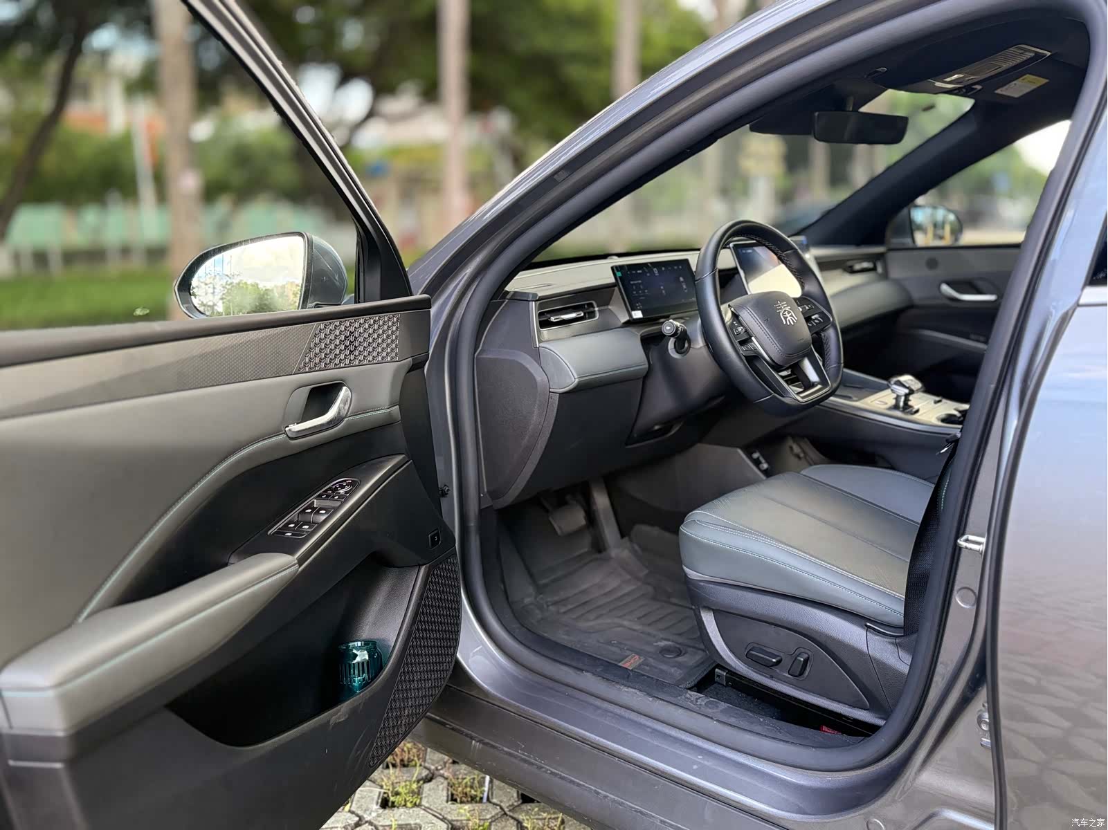 BYD Qin, 2025 10