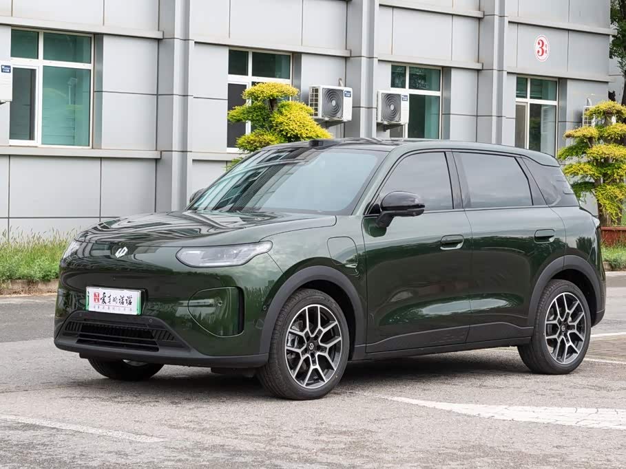 Leapmotor A10