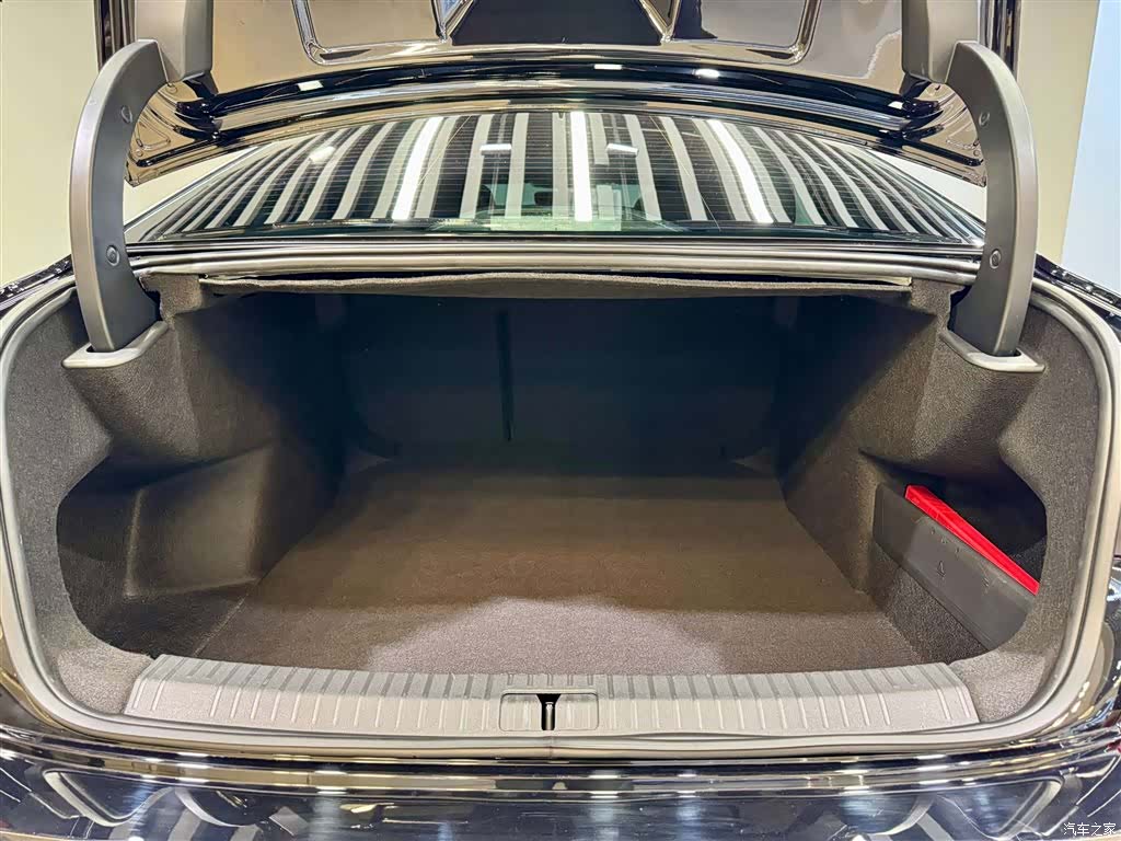 Volkswagen Passat, 2025 30