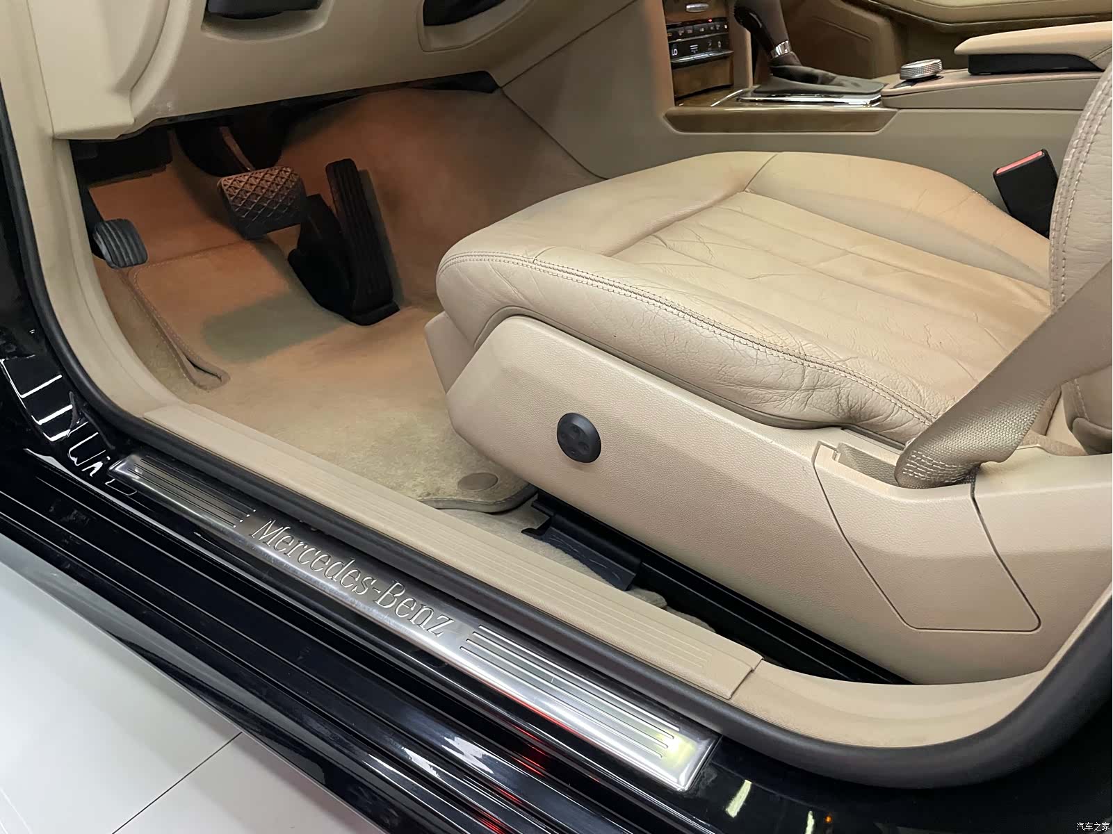 Mercedes-Benz E-Class, 2011 28