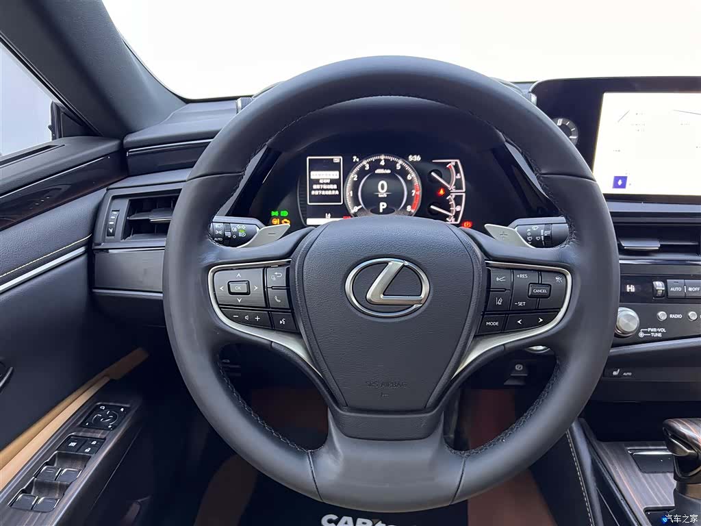Lexus ES, 2024 15