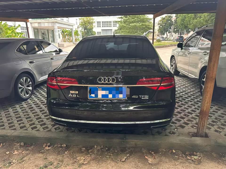 Audi A8