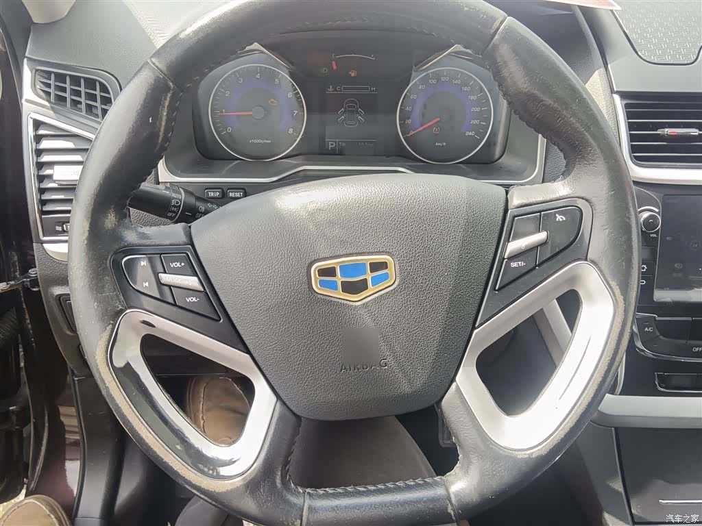 Geely Emgrand, 2016 7
