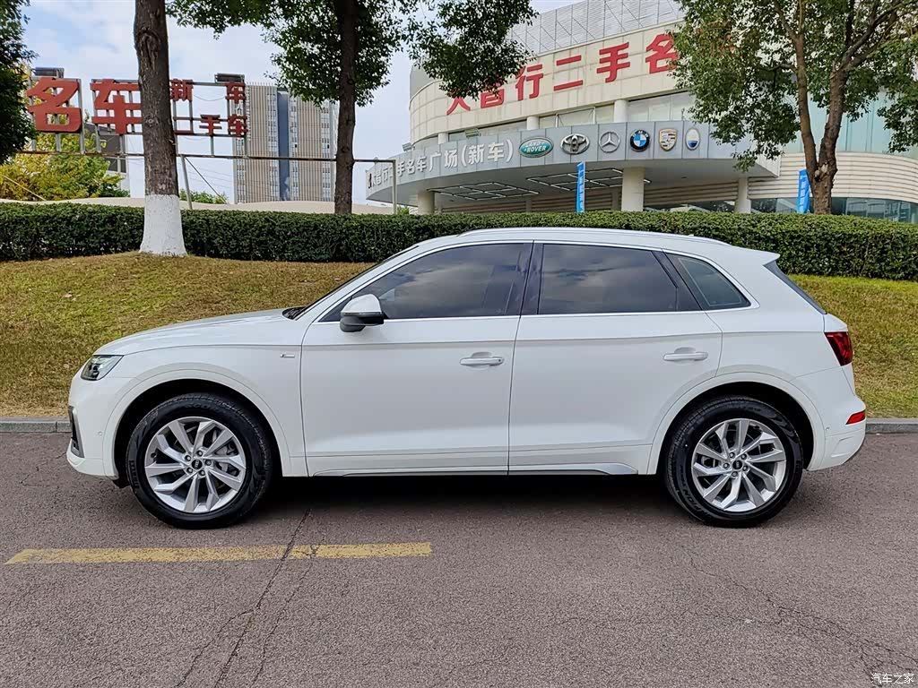 Audi Q5L, 2022 3