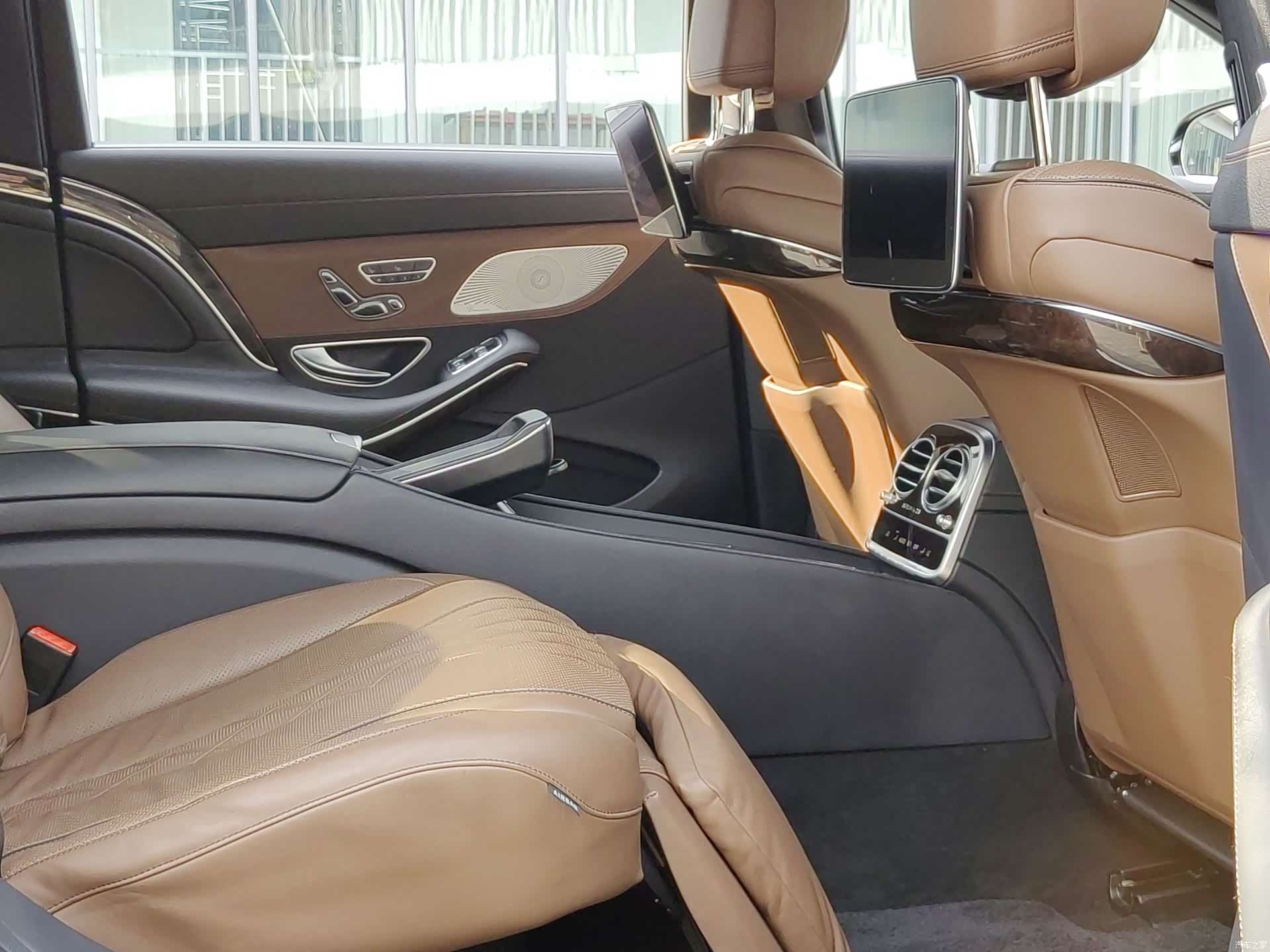 Maybach S-Class, 2020 21