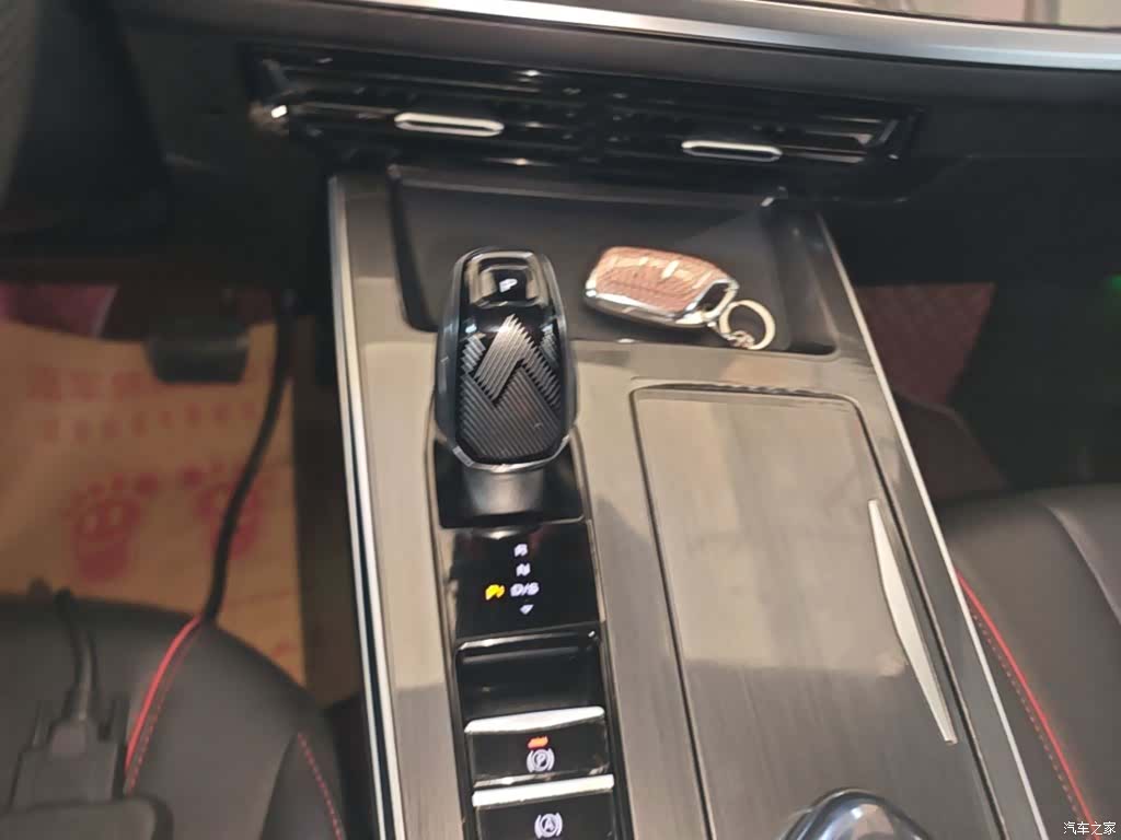 Roewe RX5, 2022 14
