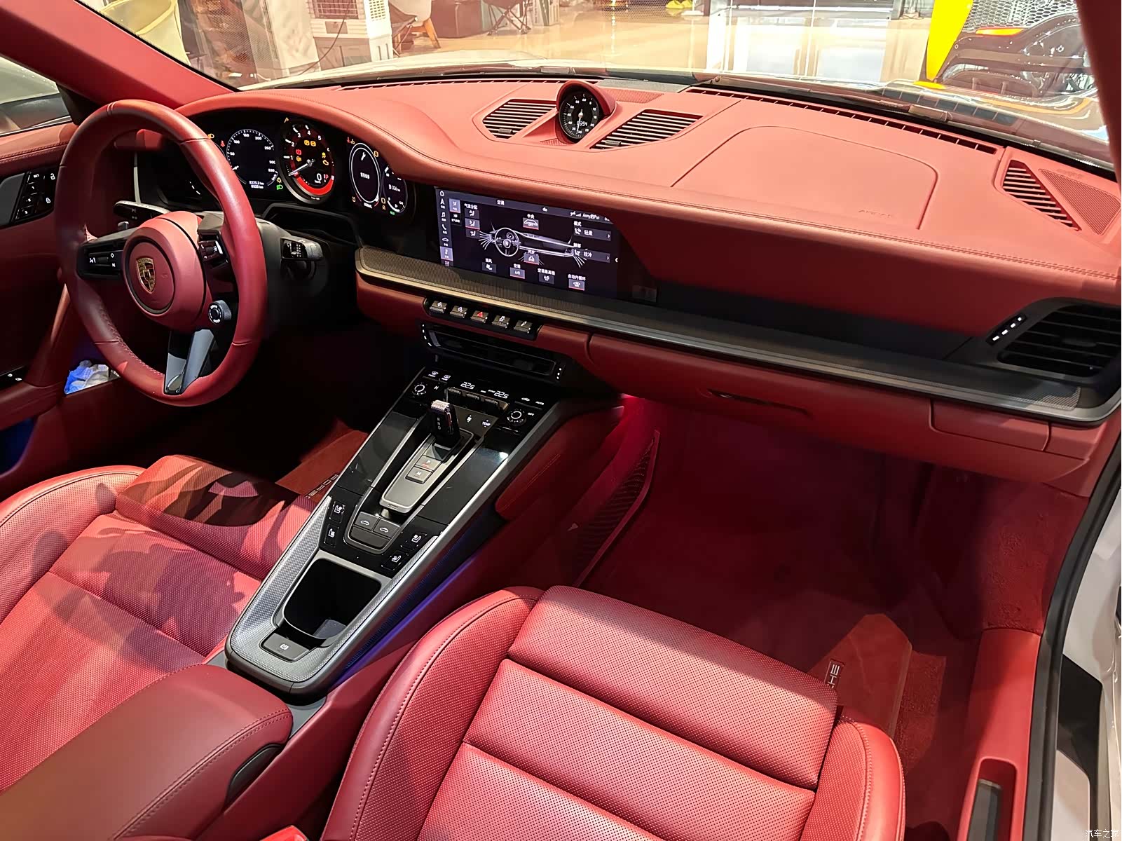 Porsche 911, 2021 16