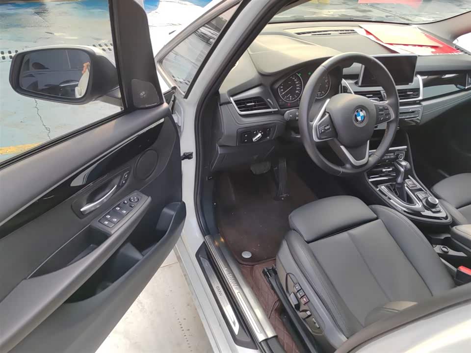 BMW 2 series multifunctional station wagon