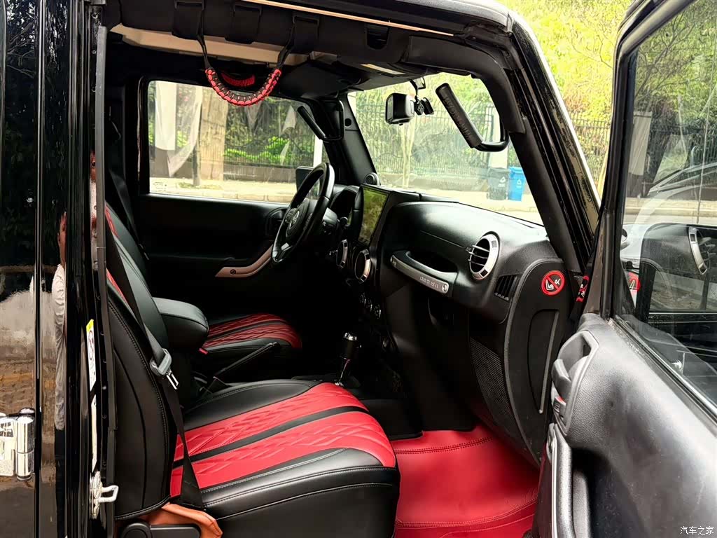 Jeep Wrangler, 2015 10