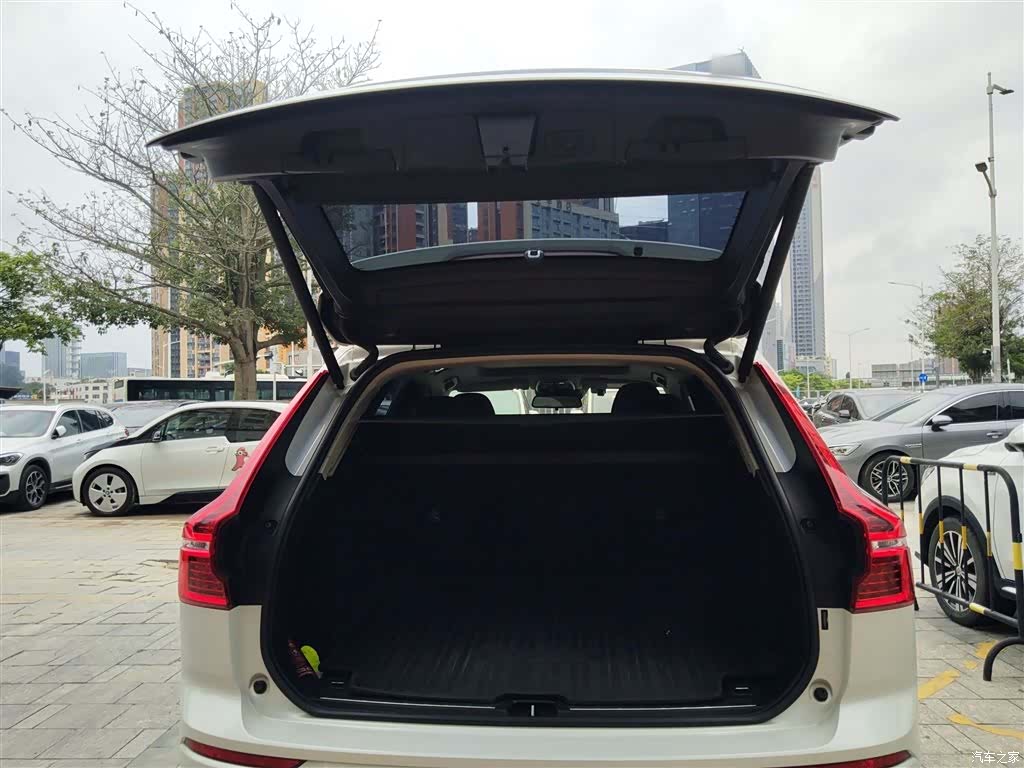 Volvo XC60, 2019 19
