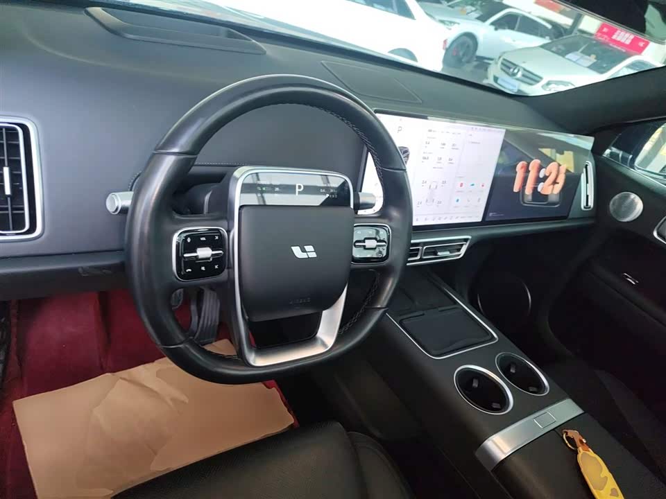 Li Auto Ideal L6