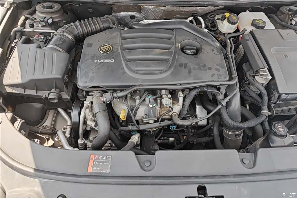 Buick LaCrosse, 2015 10