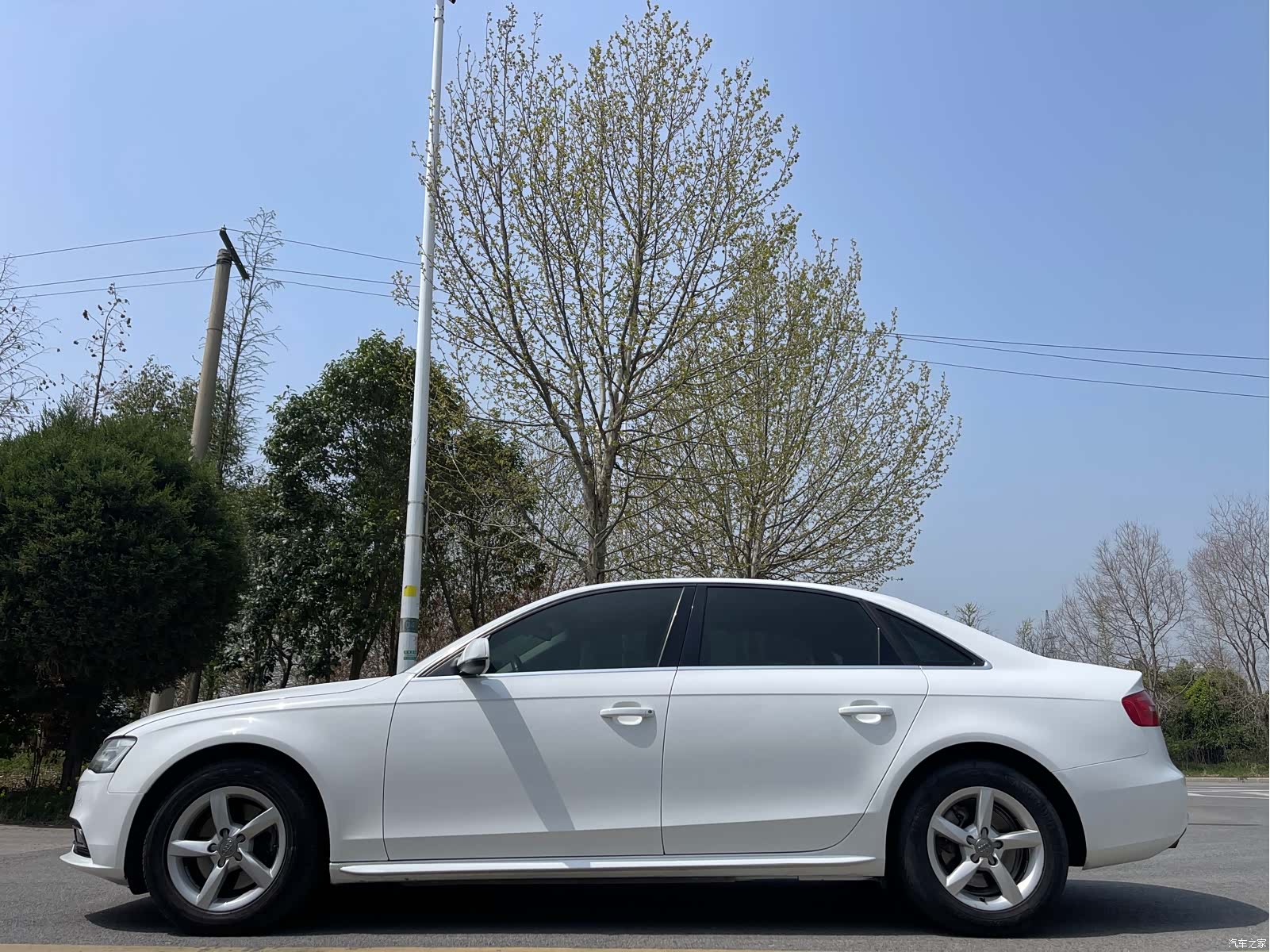 Audi A4L, 2013 4