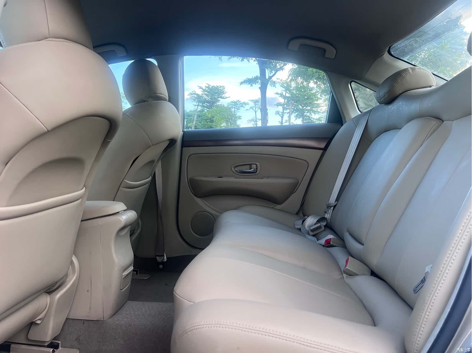 Nissan Sylphy, 2012 9